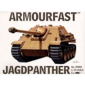Kit Modello Jagdpanther Tank Destroyer: the pack includes 2 snap together tank kits