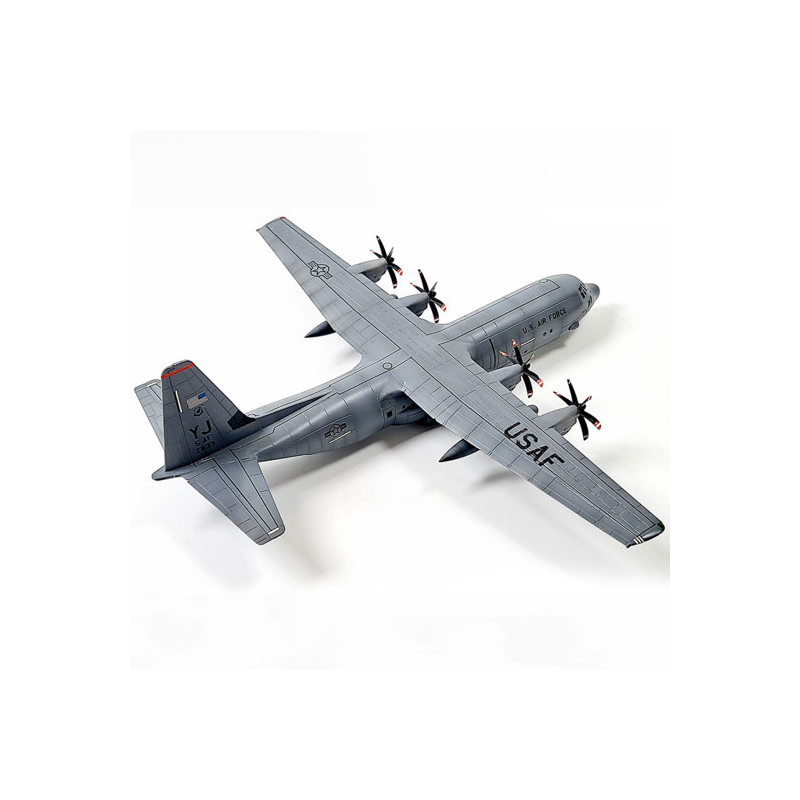 Modellini di aerei Plastic model aircraft C-130 J-30 Super Hercules 1:144